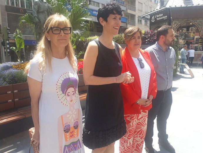 La ministra Elma Saiz en la seua visita a Castelló