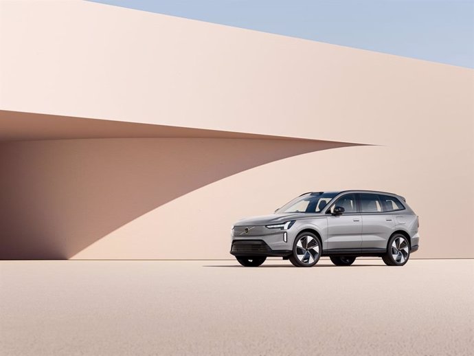 Archivo - Volvo comienza a fabricar su SUV eléctrico EX90 en su planta de Charleston en Estados Unidos. 