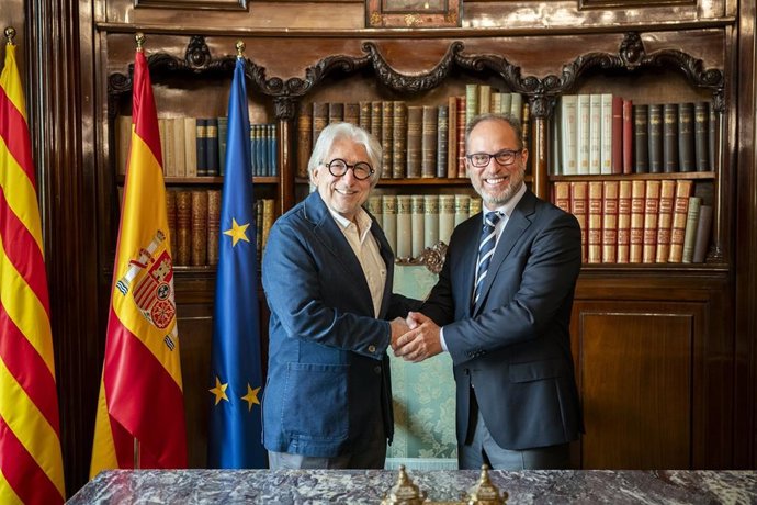 El presidente de Foment del Treball, Josep Sánchez Llibre, y el ceo de IPG Mediabrands en Iberia e Italia, David Colomer.