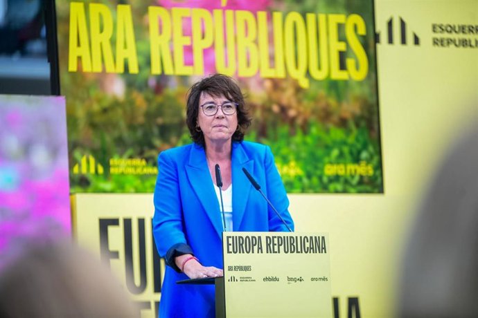 La candidata de ERC a las elecciones europeas, Diana Riba, en un acto de campaña en Barcelona.