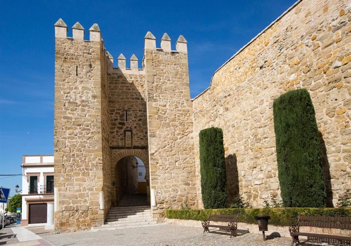 Archivo - Arco de la Rosa, en Marchena.