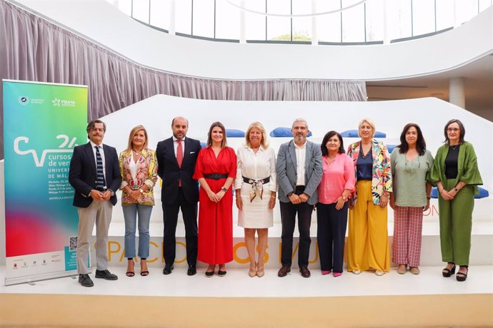 En la presentación de estos cursos han participado, entre otros, la alcaldesa Ángeles Muñoz; la vicerrectora de Doctorado y Posgrado de la UMA, Rocío Ponce y el director de la Fguma, Diego Vera.