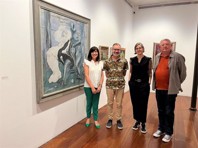 Presentación de nuevas exposiciones del Centro José Guerrero, con la diputada provincial de Cultura, Pilar Caracuel, a la izquierda en la imagen, junto con el director del museo, Francisco Baena