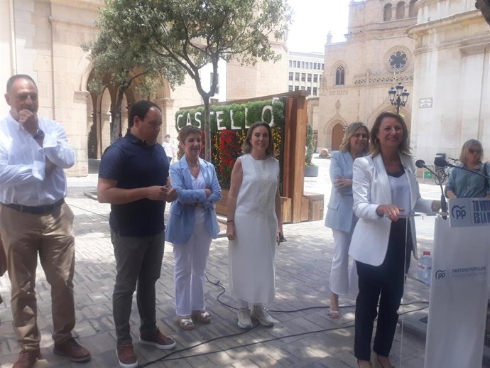 Cuca Gamarra en su visita a Castelló