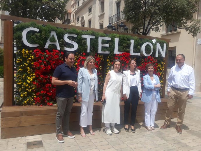 Cuca Gamarra durant la seua visita a Castelló