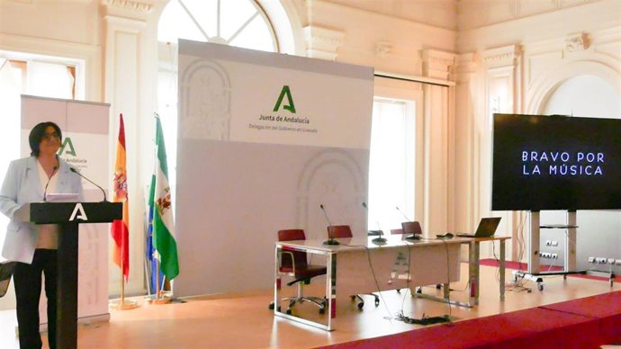 La delegada de Desarrollo Educativo y Formación Profesional de la Junta en Granada, María José Martín