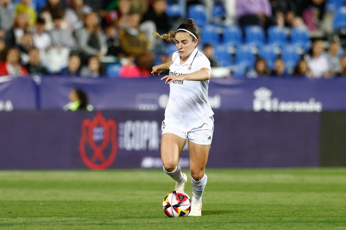 Archivo - Teresa Abelleira of Real Madrid in action during the Spanish Women Cup, Copa de la Reina, Semi Final 2 football match played between Real Madrid and Athletic Club de Bilbao at Municipal de Butarque stadium on May 24, 2023, in Leganes, Madrid, 