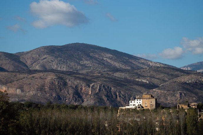 Archivo - Vista d'una casa al poble de Vernet (Lleida)