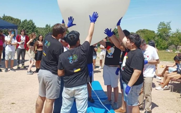 La UA col·labora en l'enviament d'insectes a l'estratosfera per a estudiar com els afecten les condicions extremes