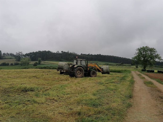 Imagen de archivo de un tractor.