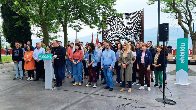 Acto de EH Bildu en el monte Artxanda de Bilbao
