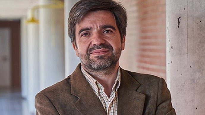 El catedrático de la UB Manuel Vázquez-Carrera ha liderado el artículo de revisión sobre los avances en el conocimiento y el tratamiento de la diabetes mellitus tipo 2