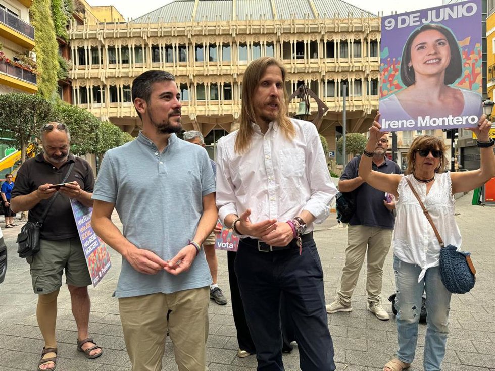 El secretario de Organización de Podemos y candidato número tres de la formación morada al Parlamento Europeo, Pablo Fernández, en Ciudad Real.