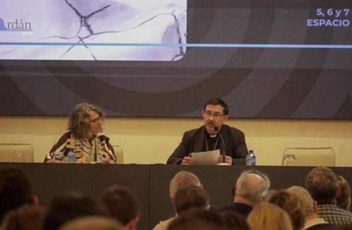 El cardenal arzobispo de Madrid, José Cobo, interviene en la clausura del I Congreso Internacional Jordán