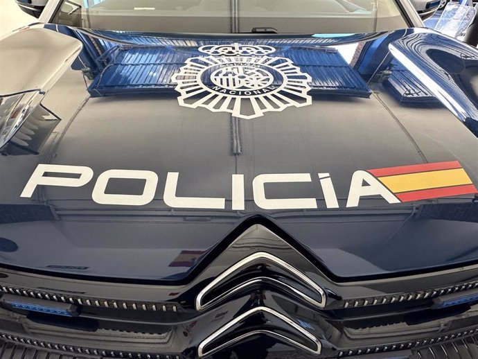 Coche Policía Nacional. Patrulla.