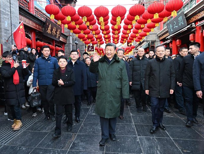 Archivo - Xi Jinping durante un desfile del Festival de Primavera en Tianjin 