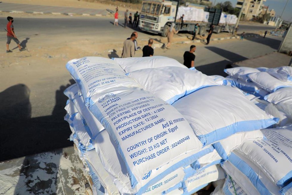 GAZA, May 31, 2024  -- Humanitarian aid arrives at a warehouse of the United Nations Relief and Works Agency for Palestine Refugees in the Near East (UNRWA) in the southern Gaza Strip city of Khan Younis, on May 31, 2024. The Hamas-run media office in G