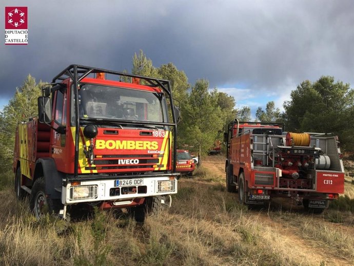 Archivo - Camión de bomberos