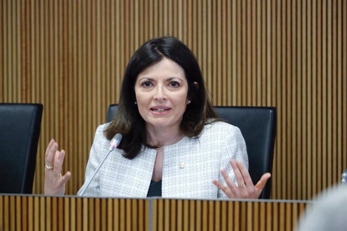 La ministra Imma Tor durante su comparecencia en el Consell General