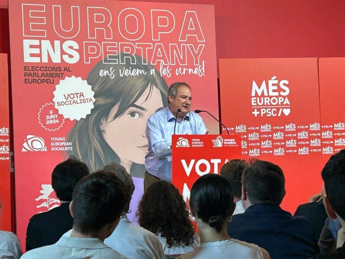 El ministro de Industria y Turismo, Jordi Hereu, en el acto final de campaña del PSC en Barcelona