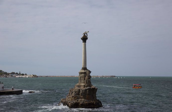 Archivo - Sep 26, 2021 - Sevastopol, Crimea - The Monument to the Sunken Ships is the symbol of the city of Sevastopol, on the disputed Crimean peninsula.