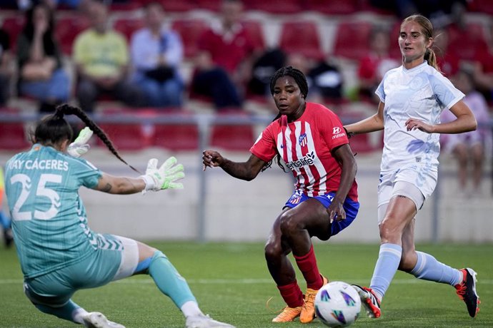 Ludmila da Silva of Atletico de Madrid in action against Navy Caceres of Levante Las Planas during the Spanish Women League, Liga F, football match played between Atletico de Madrid Femenino and FC Levante Las Planas at Centro Deportivo Wanda Alcala de He
