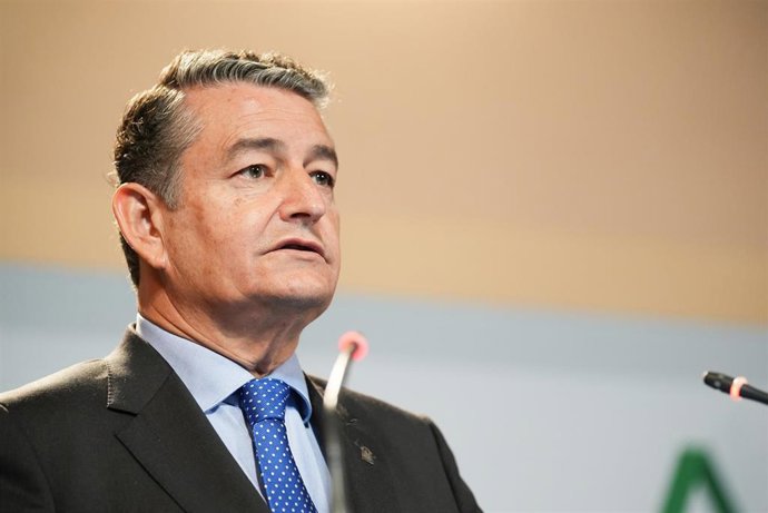 El consejero de la Presidencia, Interior, Diálogo Social y Simplificación Administrativa de la Junta de Andalucía, Antonio Sanz, imagen de archivo. 