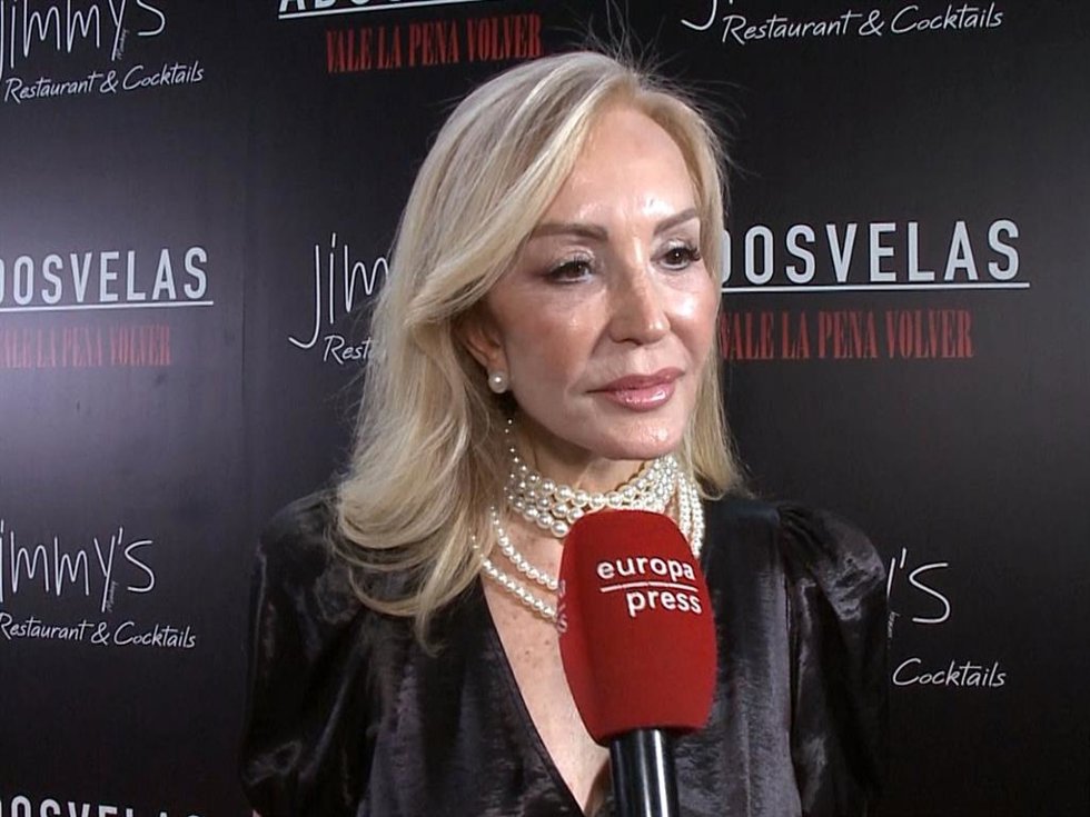CARMEN LOMANA
