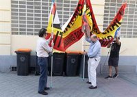 Abuchean a Sánchez y a Begoña Gómez a la salida del colegio electoral y les llaman "traidor" y "corrupta"