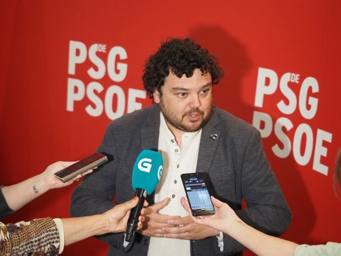 El integrante de la Ejecutiva socialista, Julio Torrado, en declaraciones a los medios