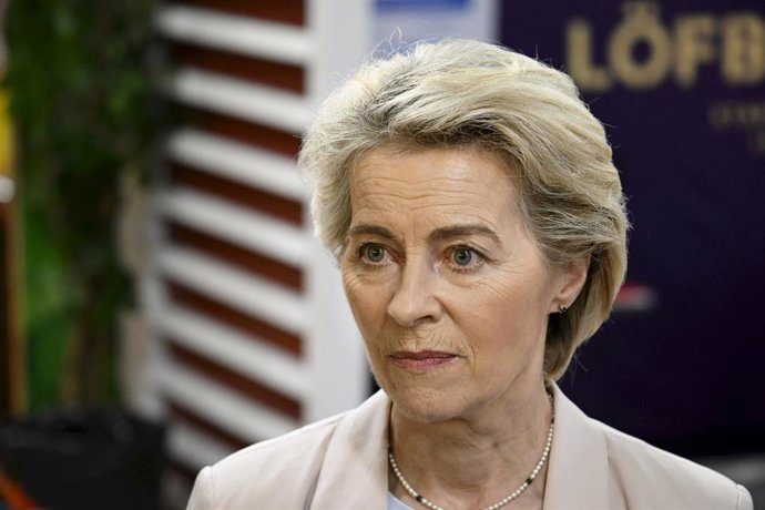 04 June 2024, Finland, Helsinki: President of the European Commission Ursula von der Leyen visits Hakaniemi public civil defence shelter. Photo: Markku Ulander/Lehtikuva/dpa