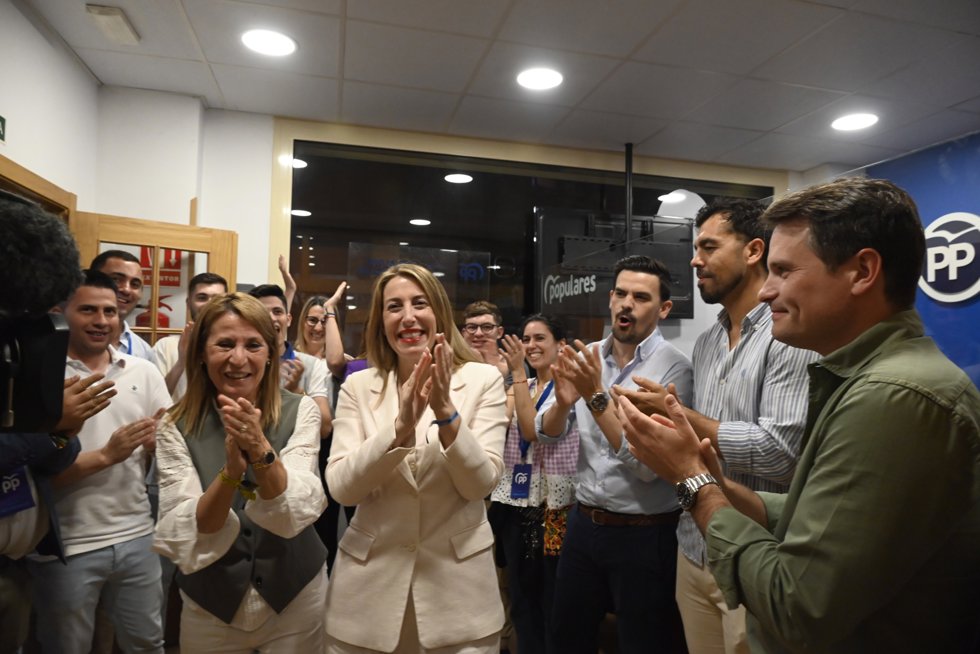 María Guardiola en la noche electoral
