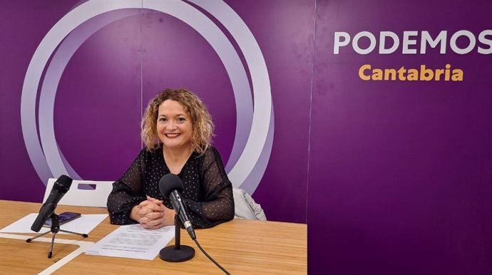 Archivo - La candidata cántabra de Podemos a las europeas, Mercedes González