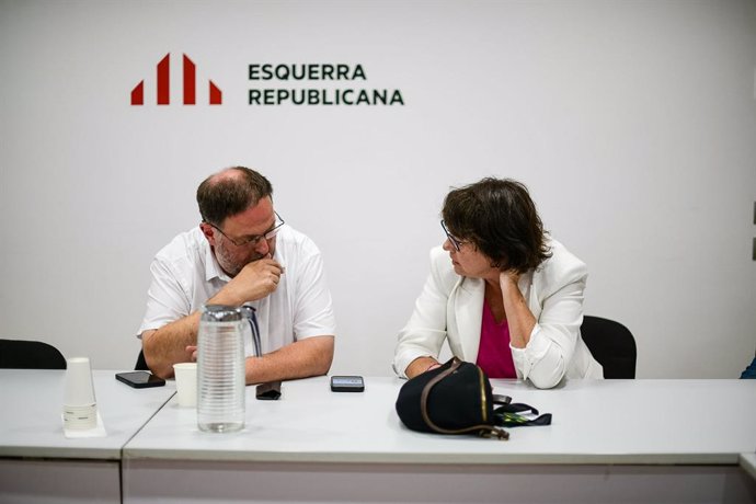 El president d'ERC, Oriol Junqueras, i la candidata d'ERC a les eleccions europees, Diana Riba.