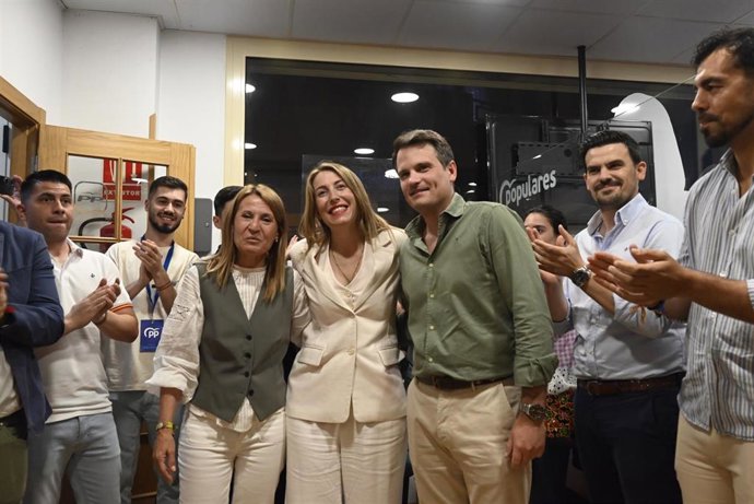 María Guardiola celebra la victoria electoral del PP