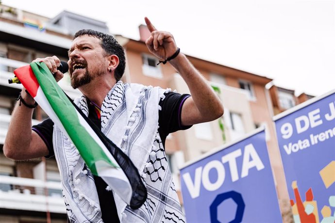 El exlíder de Podemos, Pablo Iglesias, durante el acto de cierre de campaña de Podemos para los comicios europeos, en la plaza de Pedro Zerolo, a 7 de junio de 2024, en Madrid (España). 