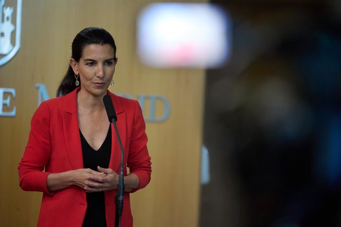 Archivo - La portavoz de VOX en la Asamblea de Madrid, Rocío Monasterio, ofrece declaraciones durante una sesión de control al Gobierno de la Comunidad de Madrid, en la Asamblea de Madrid, a 30 de abril de 2024, en Madrid (España). El pleno ha arrancado