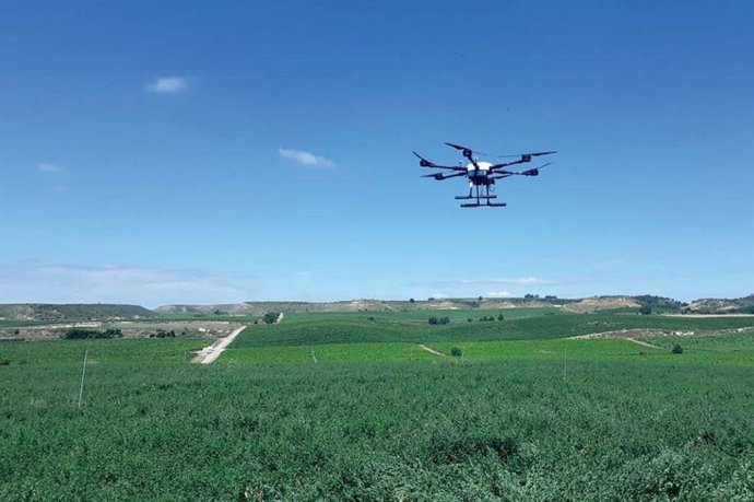 Dron usado para el riego de precisión.