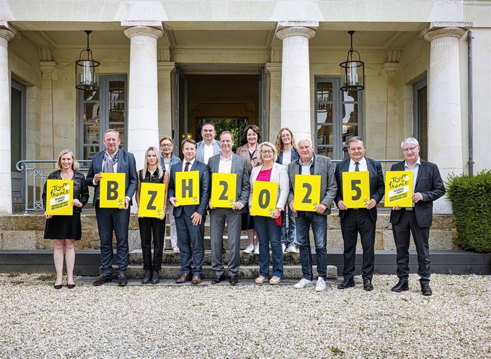 Rueda de prensa de la Gran Départ desde la Región de Bretaña del Tour de Francia Femenino 2025