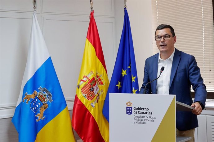 El consejero de Obras Públicas, Vivienda y Movilidad del Gobierno de Canarias, Pablo Rodríguez