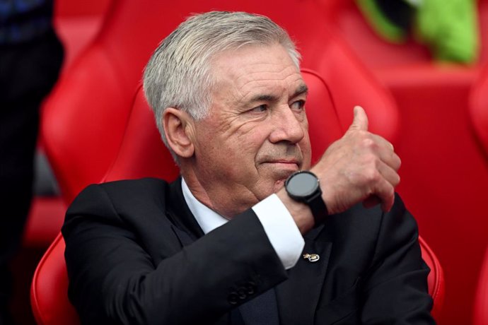 01 June 2024, United Kingdom, London: Real Madrid coach Carlo Ancelotti gives a thumbs up before the UEFA Champions League final soccer match between Borussia Dortmund and Real Madrid CF at Wembley Stadium. Photo: Robert Michael/dpa