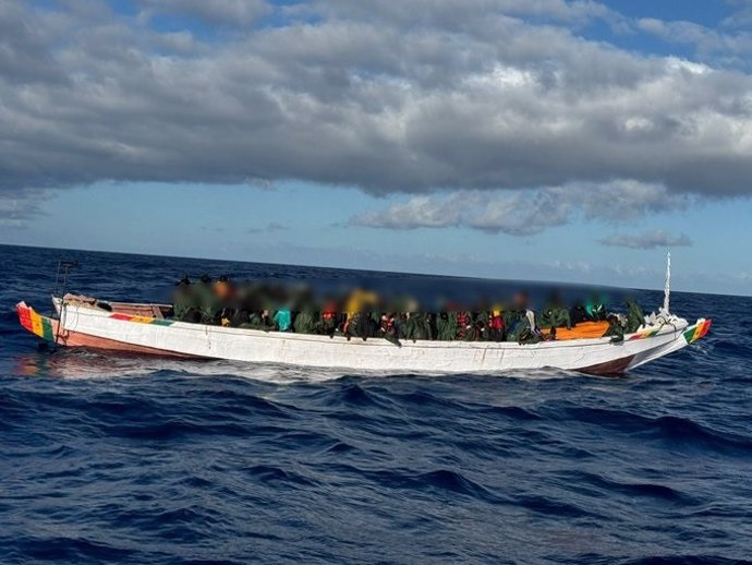 Cayuco llegado a El Hierro