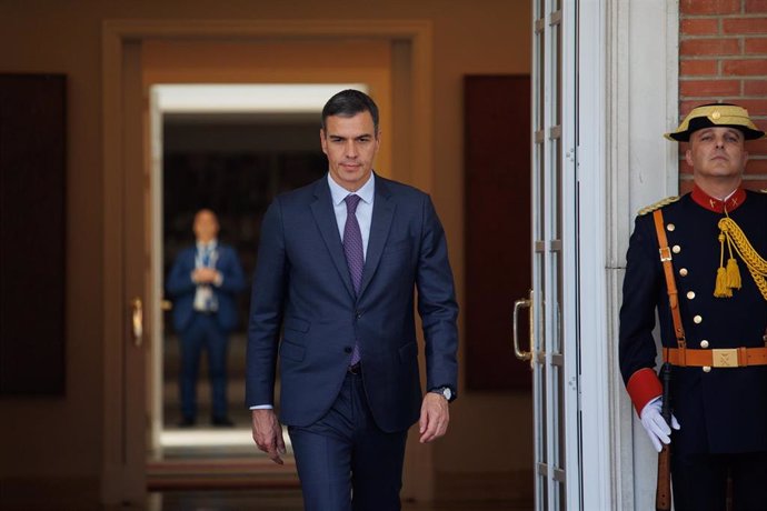 El presidente del Gobierno, Pedro Sánchez, a su llegada para recibir al presidente del Consejo Europeo, en el Complejo de la Moncloa, a 30 de mayo de 2024, en Madrid (España). 