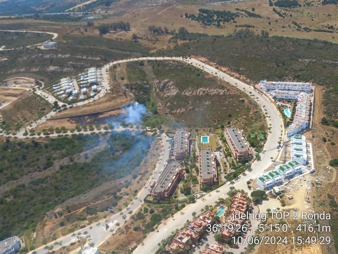 Vista de la zona afectada por el incendio en Arroyo del Calataraje, en Manilva.