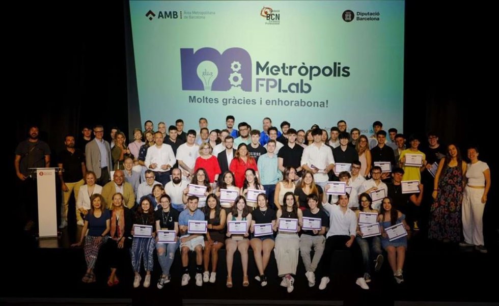 Foto de familia de la entrega de premios del MetrpolisFPLab.