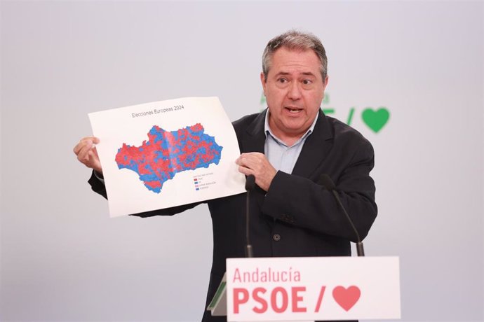 El secretario general del PSOE-A, Juan Espadas, en rueda de prensa para valorar los resultados de las elecciones europeas del 9 de junio de 2024.