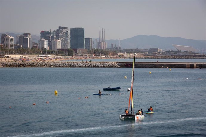 Archivo - Vista desde el Puerto de Barcelona.