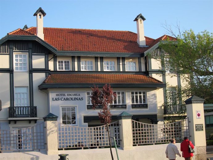 Archivo - Hotel Escuela Las Carolinas, sede de la Asociación de Hostelería de Cantabria