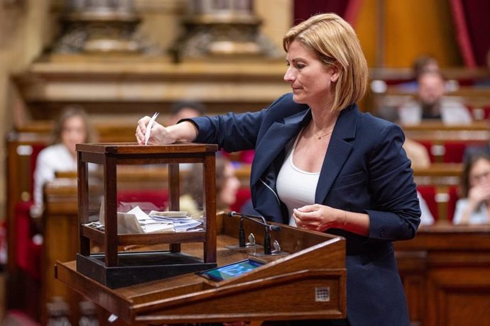 La portavoz de ERC y diputada, Raquel Sans, escogida vicepresidenta primera de la Mesa del Parlament