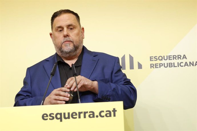 El presidente de ERC, Oriol Junqueras, durante una rueda de prensa, en la sede de ERC, a 16 de mayo de 2024, en Barcelona, Catalunya (España)